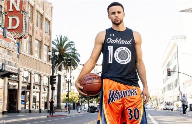 库里情牵奥克兰：如他另一个家乡 他的心留在这里